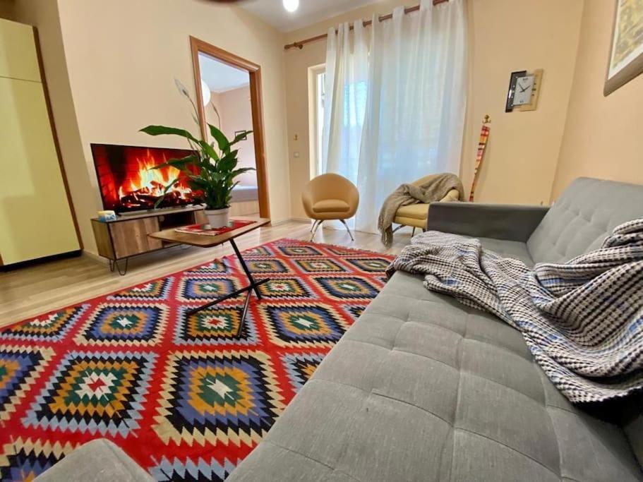 Apartment *heart Of New Bazaar 1 Bed Apt* Tirana